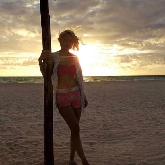 Sailboat sleeveless blouse - Picture 2 of 8